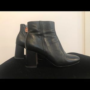 Kenneth Cole Leather Boots